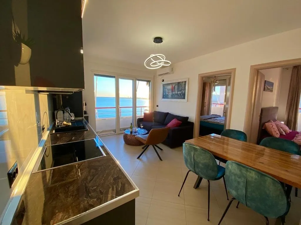 Modern Beachside Apartment 2 Durrës
