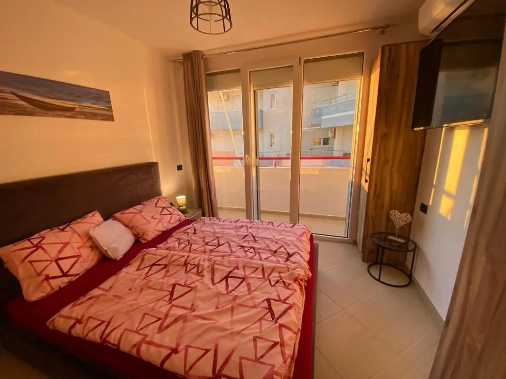 Modern Beachside Apartment 2 Durrës